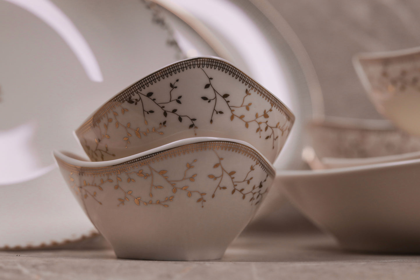 QUEEN CHARM dinner set 30 pcs