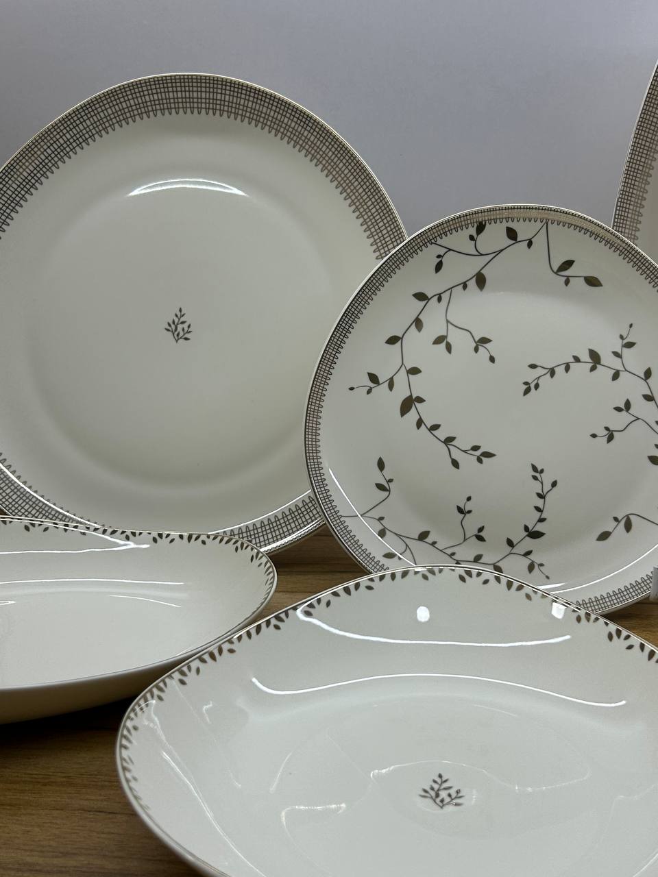 QUEEN CHARM dinner set 30 pcs