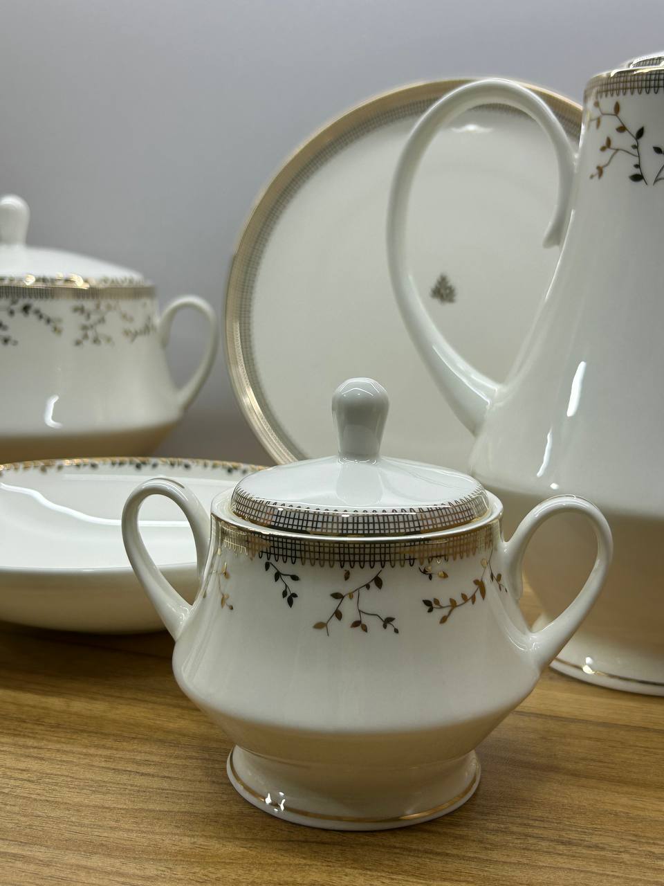 QUEEN CHARM dinner set 60 pcs