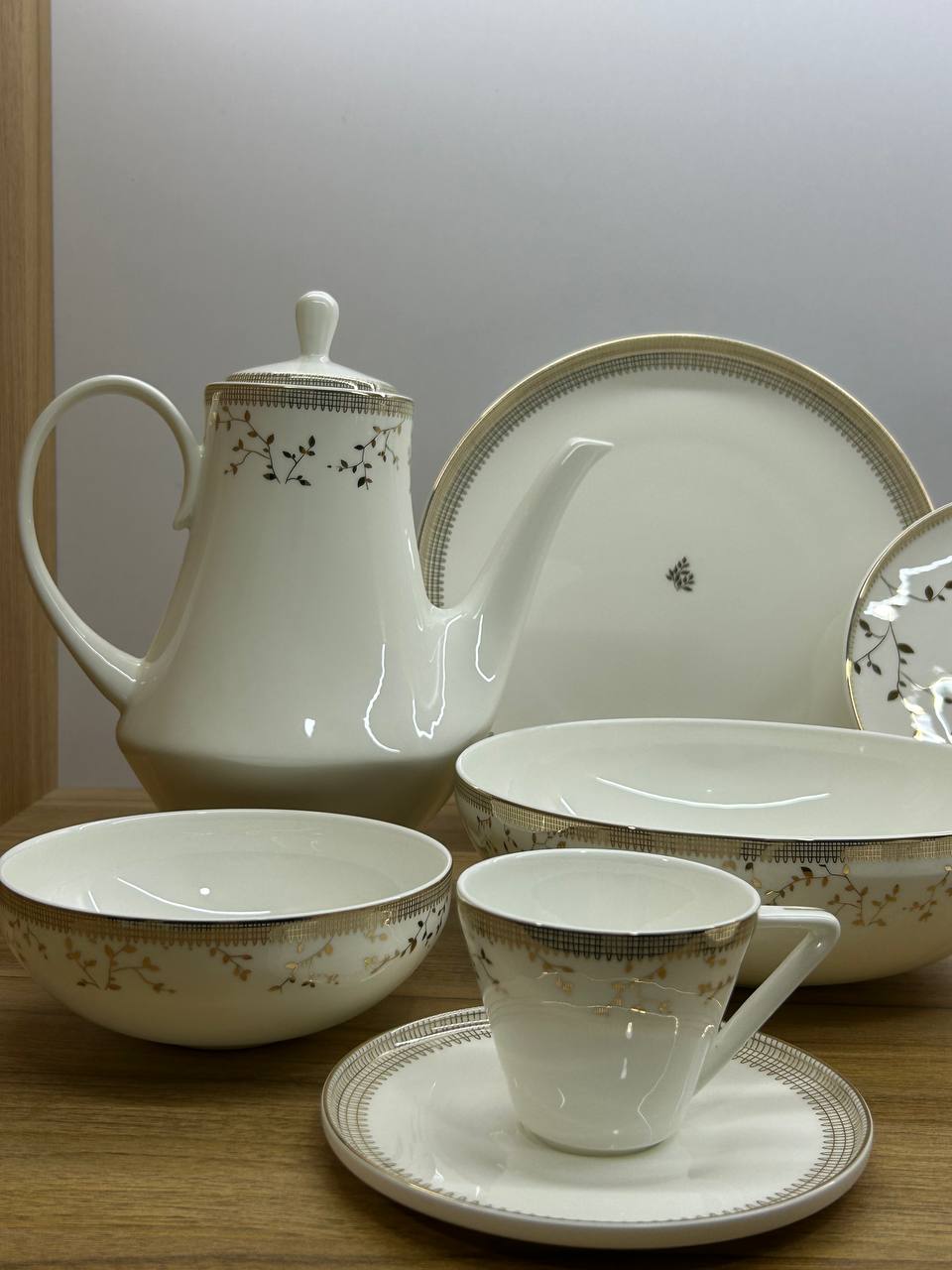 QUEEN CHARM dinner set 60 pcs