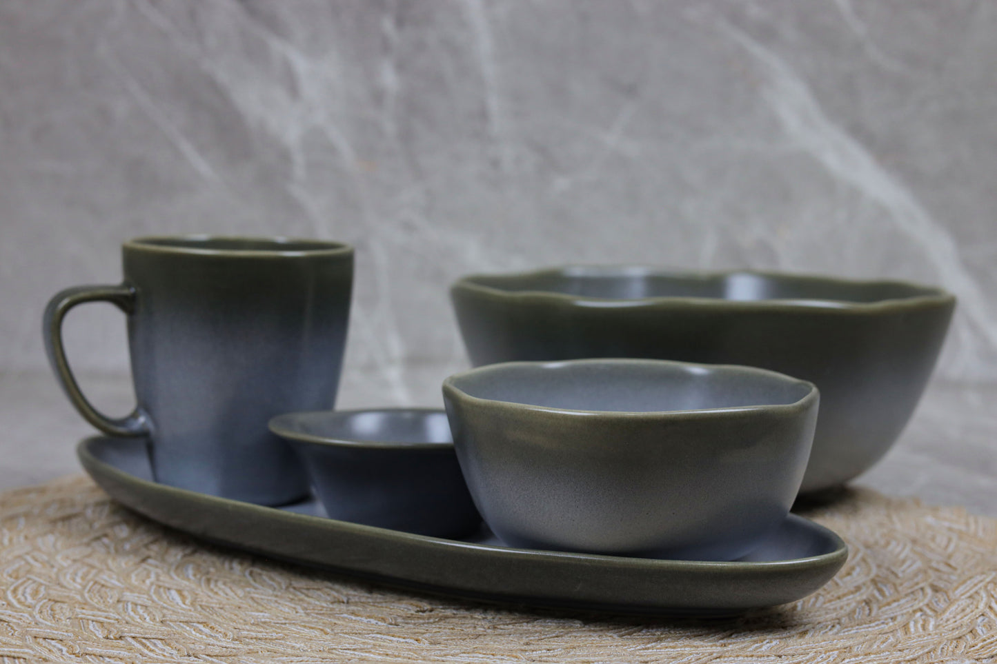 BLACK SHINY MAT dinner set 32 pcs