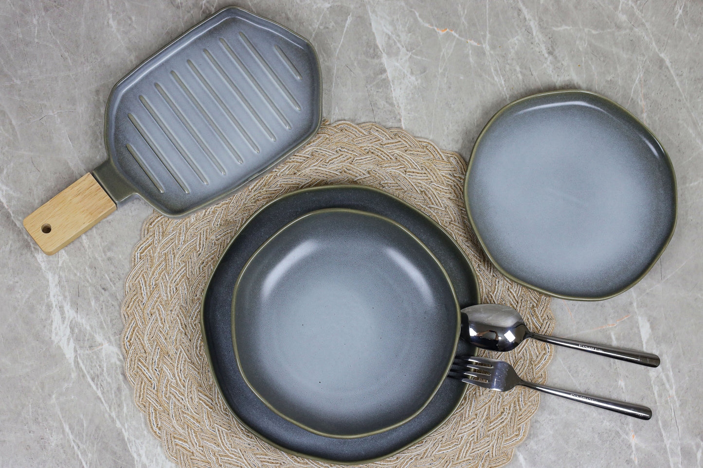 BLACK SHINY MAT dinner set 32 pcs