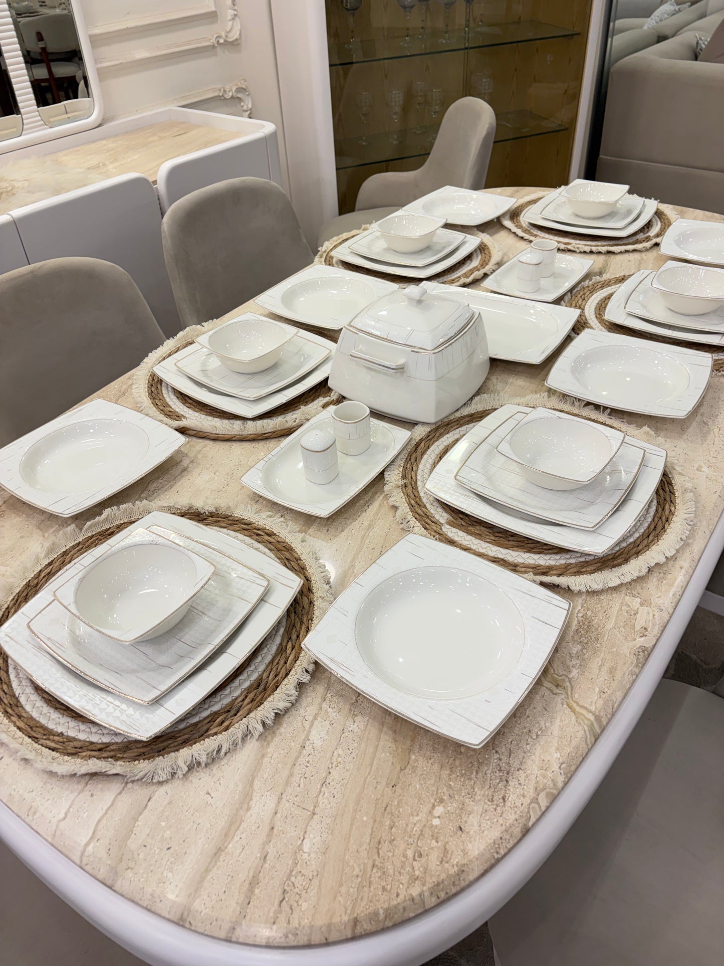 DECORATED SQUARE dinner set 33 pcs