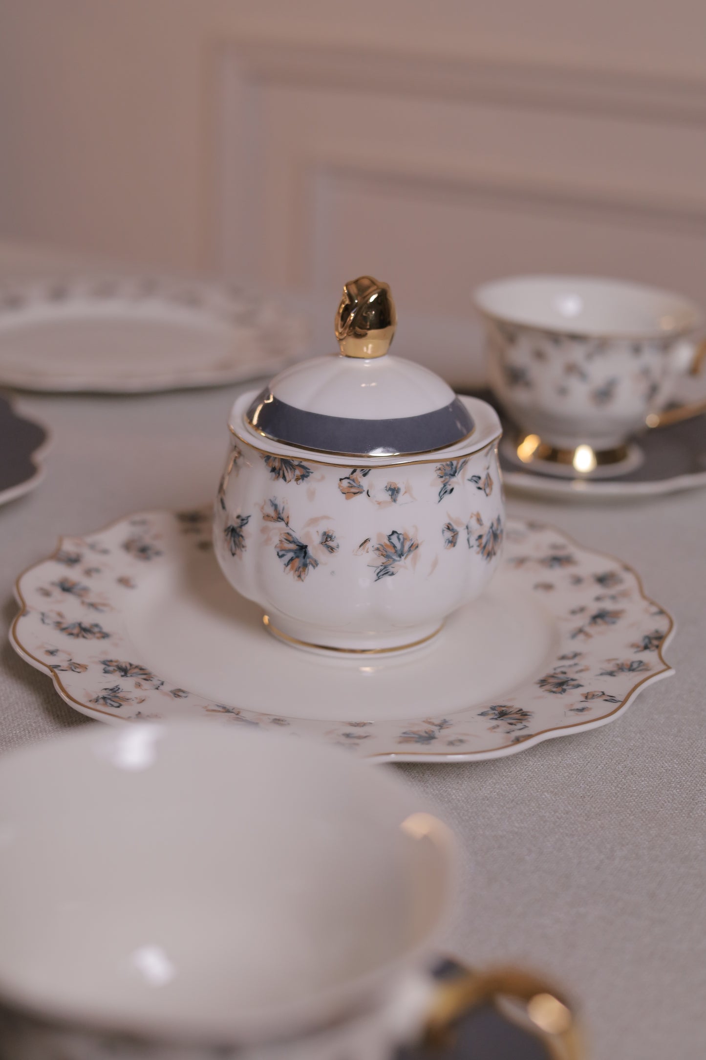 EARL GREY Tea and Gateau Set 24 pcs