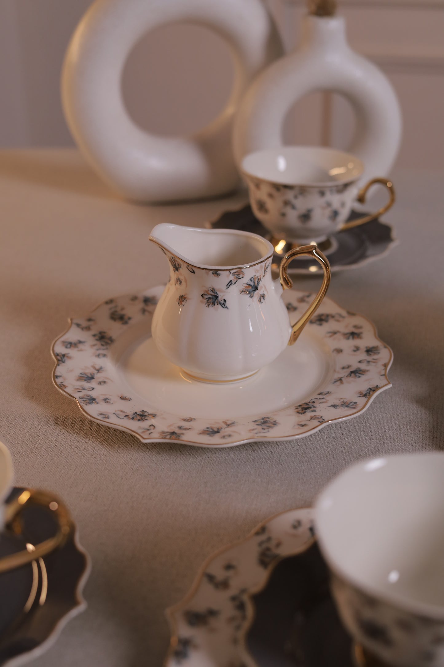 EARL GREY Tea and Gateau Set 24 pcs