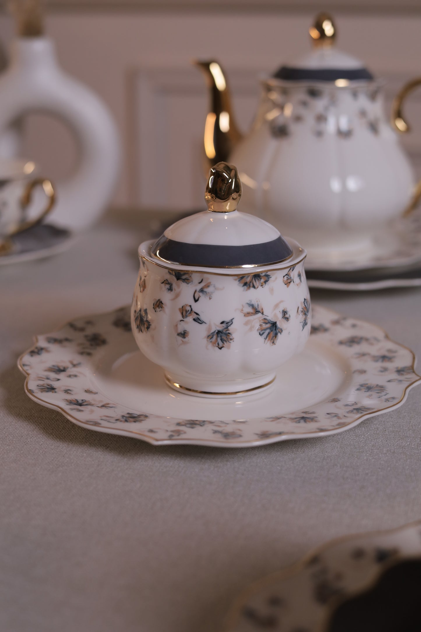 EARL GREY Tea and Gateau Set 24 pcs