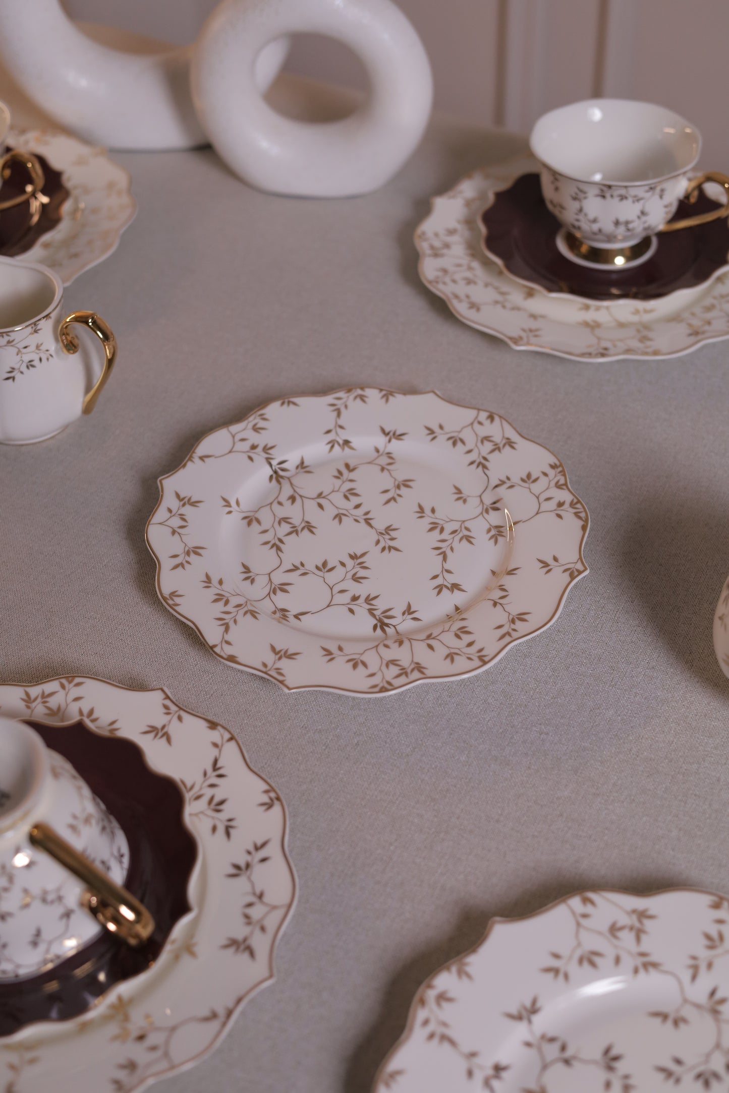 OOLONG Tea and Gateau Set 24 pcs