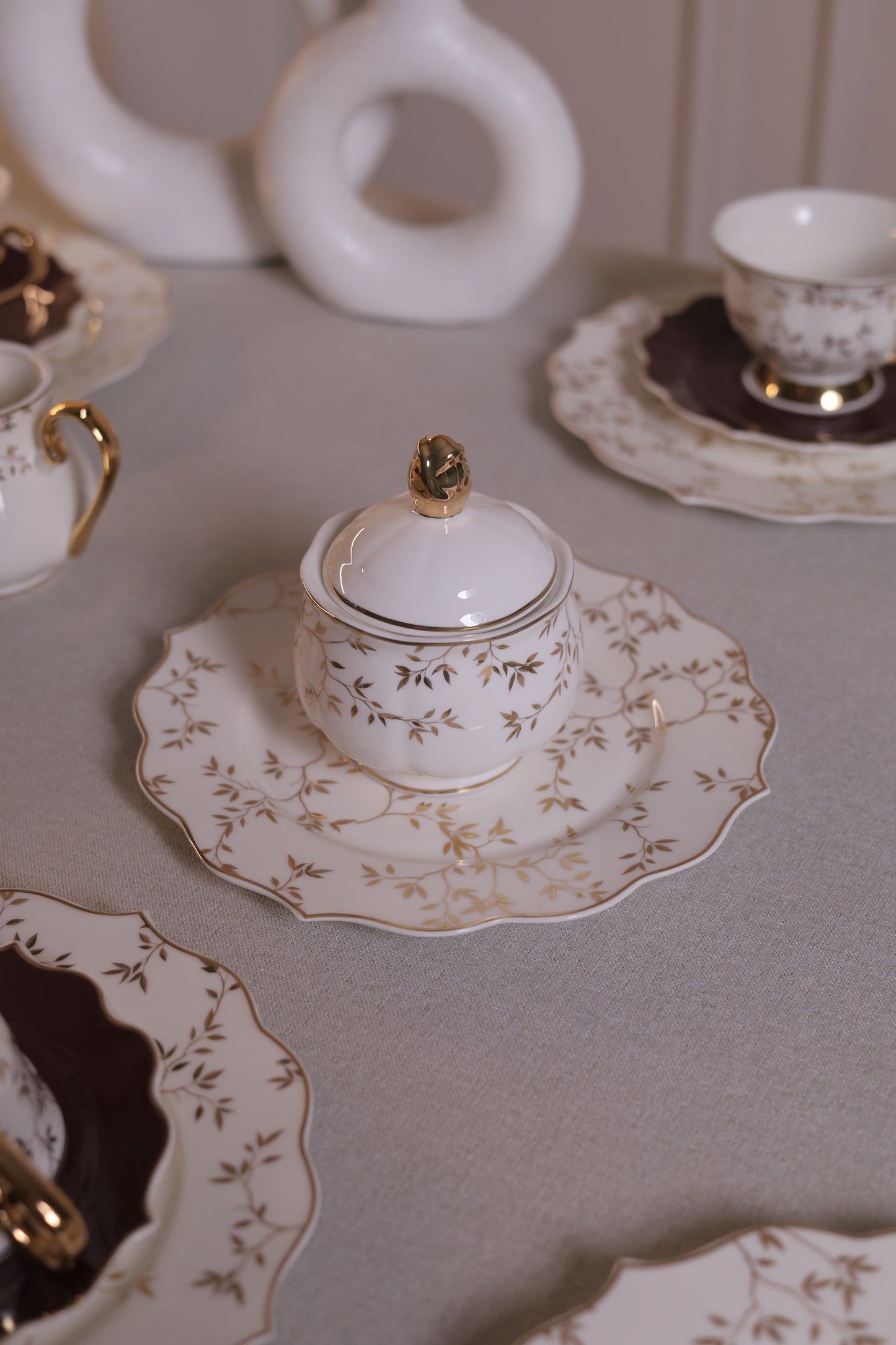 OOLONG Tea and Gateau Set 24 pcs
