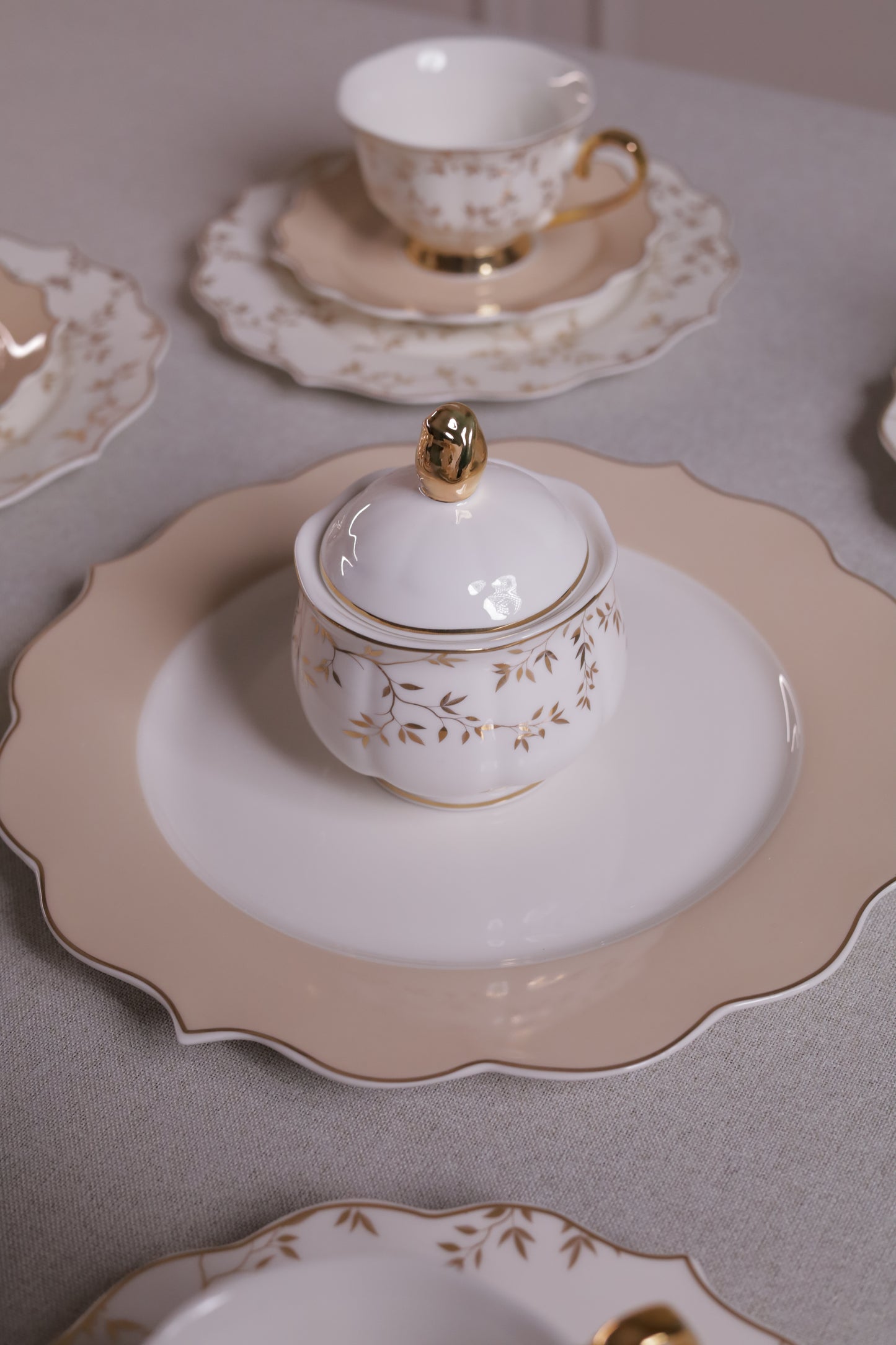 LEMONGRASS Tea and Gateau Set 24 pcs