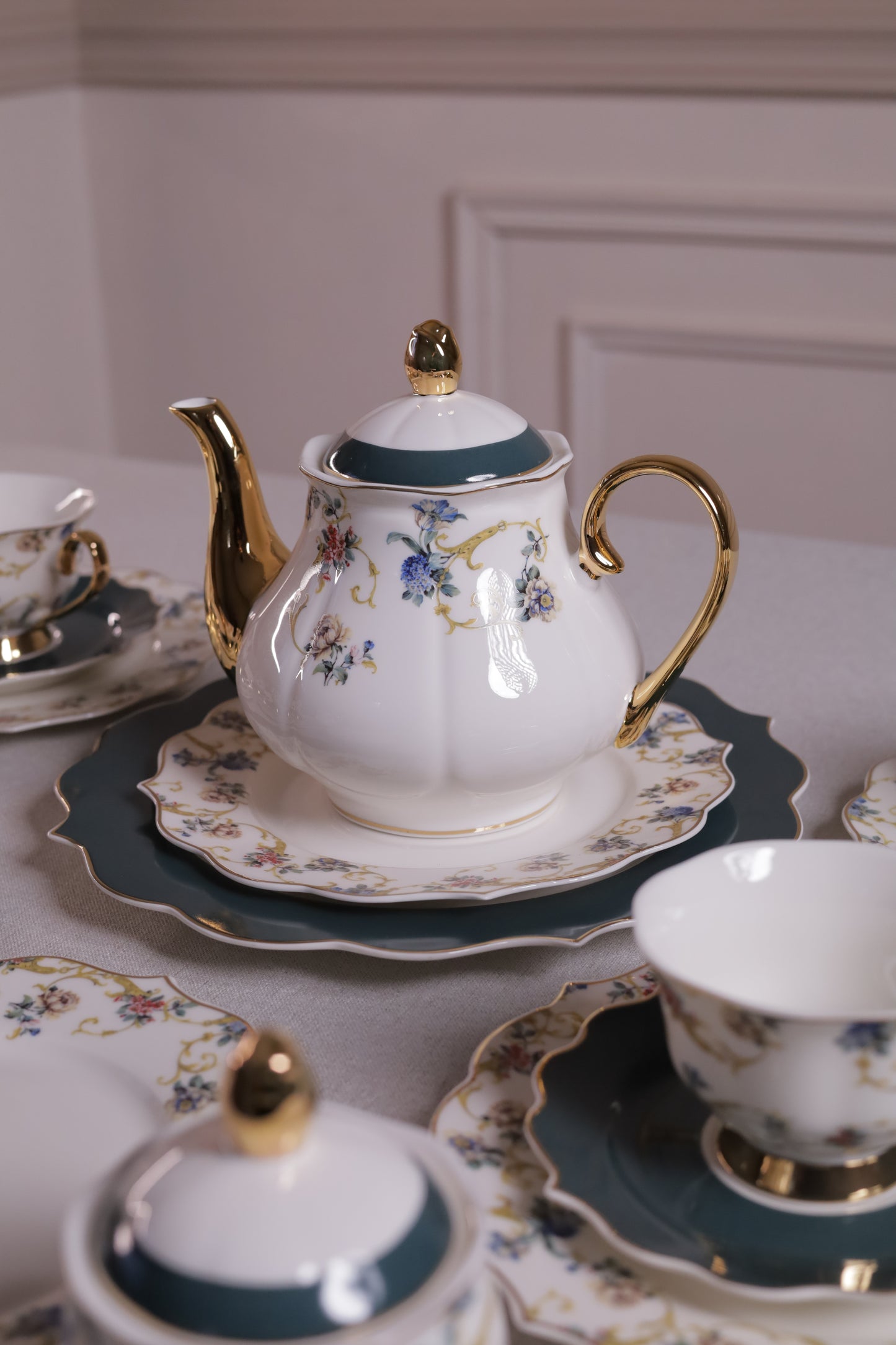 BUTTERFLY Tea and Gateau Set 24 pcs