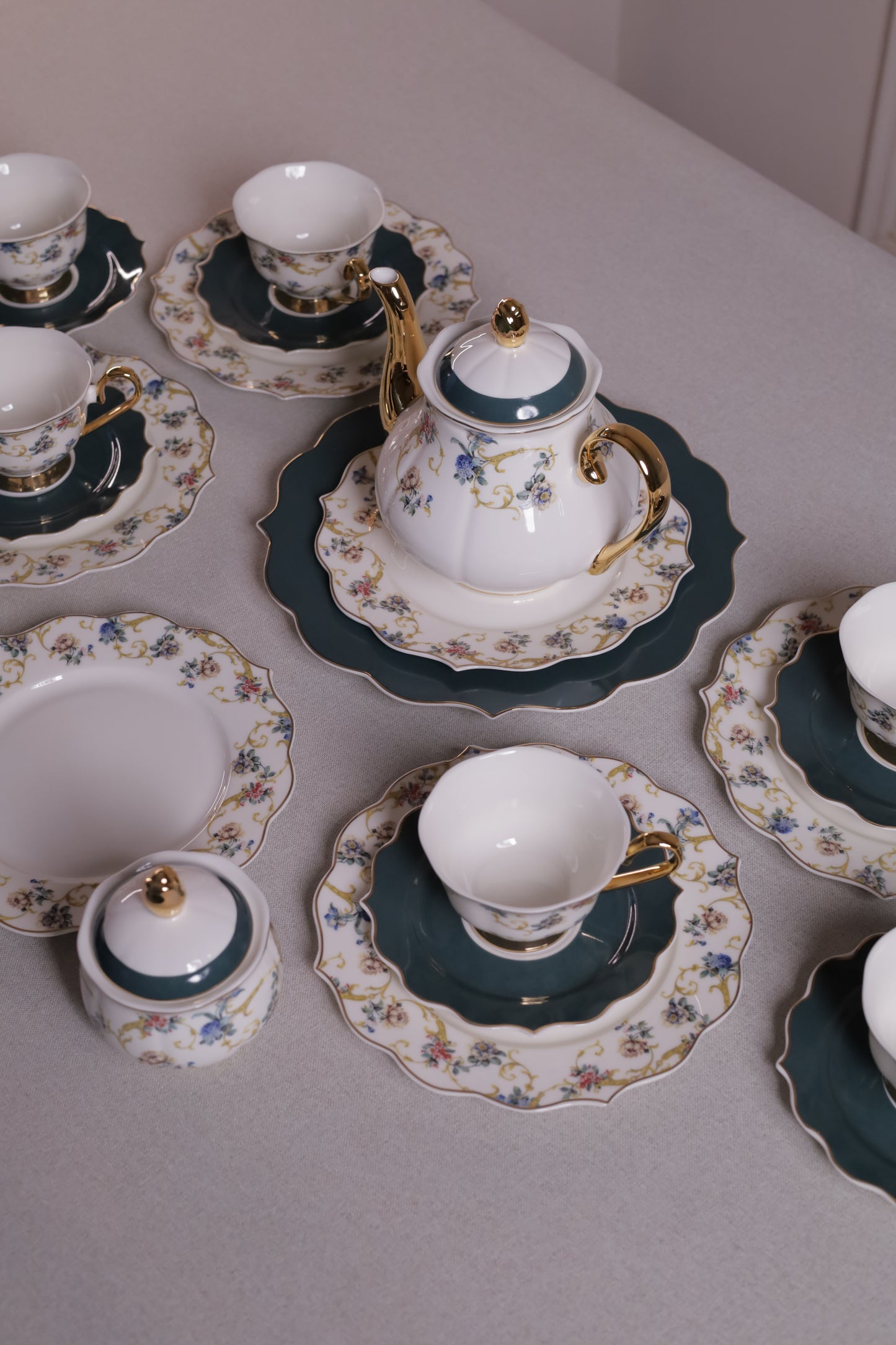 BUTTERFLY Tea and Gateau Set 24 pcs