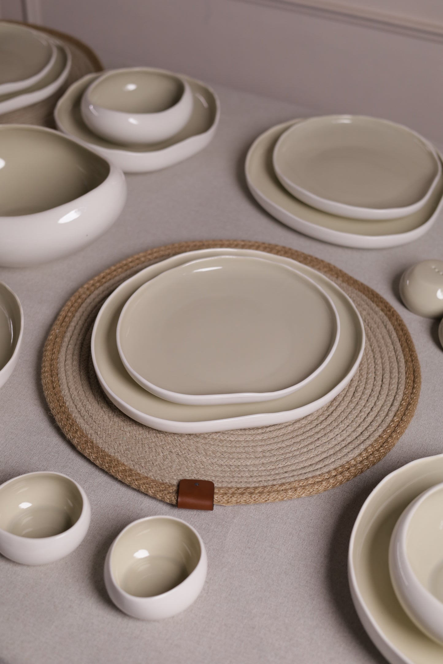 CREAMY ORBIT dinner set 30 pcs
